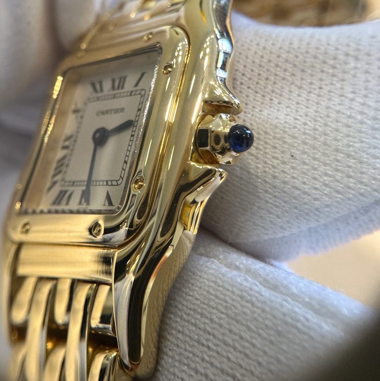Sapphire Winder in Cartier Timepiece