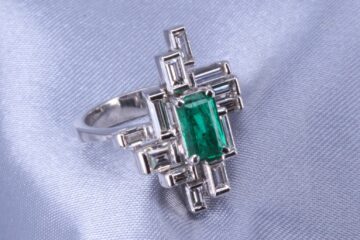 Sell an Emerald Ring - La Jolla, CA